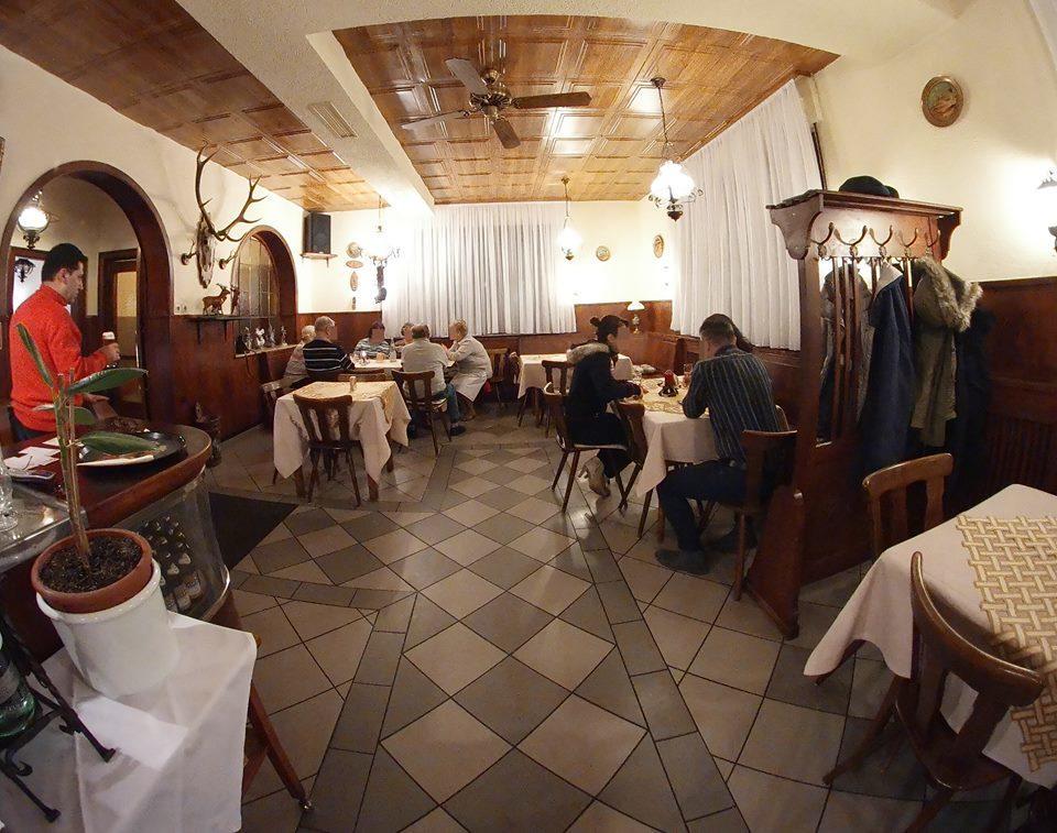 Gasthaus Hirschberg 호텔 루드빅스부르크 외부 사진