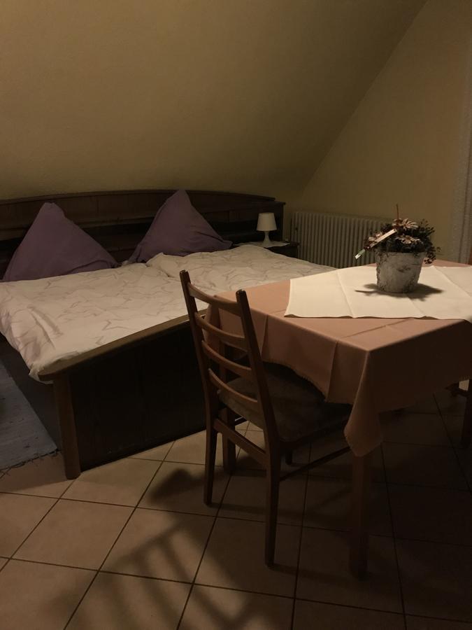 Gasthaus Hirschberg 호텔 루드빅스부르크 외부 사진